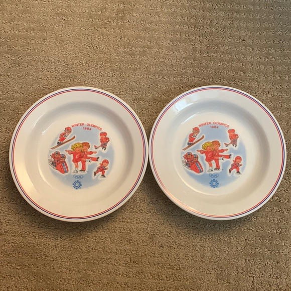 2 Campbell Soup Bowl Winter Olympics - Picture 6 of 13